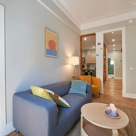 Apartment Design For Big Groups 4bed/3bath *